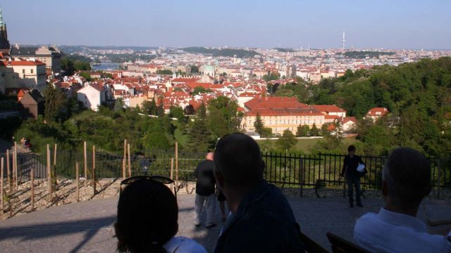 Bellavista: View over the City from the Guest Garden Prague © echonet.at / rv